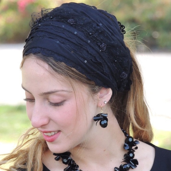 Lovely Royal Black Laces Handmade Mitpachat Head Covering-Scarf-Tichel Headband - Picture 6 of 6
